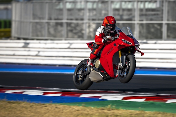 07_-_MY27_PANIGALE_V4S_DYNAMICS_24