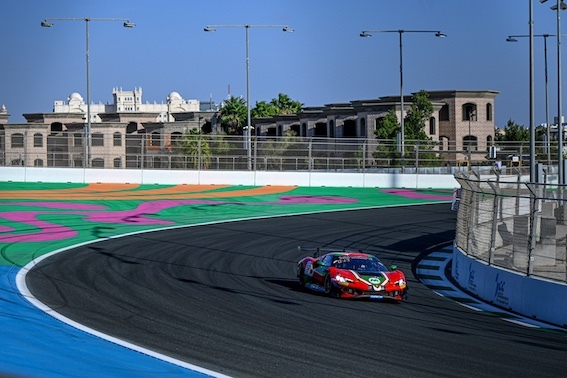 box_52_ferrari_5324-07-188_hi-_1daf382c-29cd-4ba3-bbfc-5b449cf0ca2f