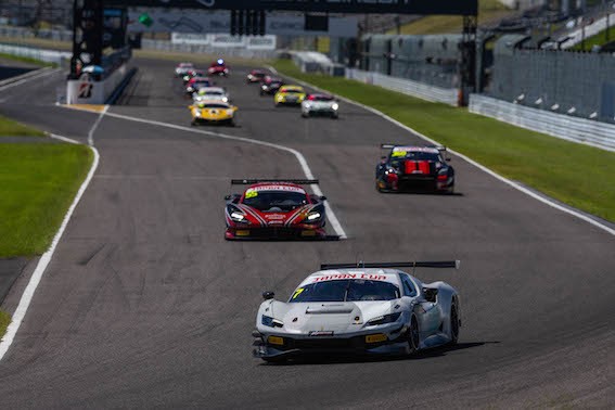 numero_7_di_Comet_Racing_con_Yorikatsu_Tsujiko_e_Yusuke_Yamasaki_87fd02b1-9353-4dcd-8b0e-56a7cbab26ac