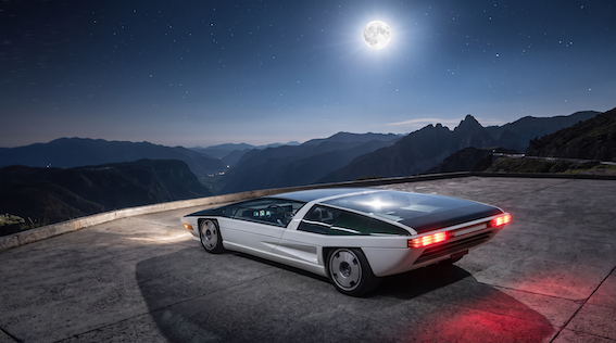 Make-a-very-realistic-and-accurate-image-like-a-photo-of-exactly-this-car-on-a-panoramic-place-on1-copia