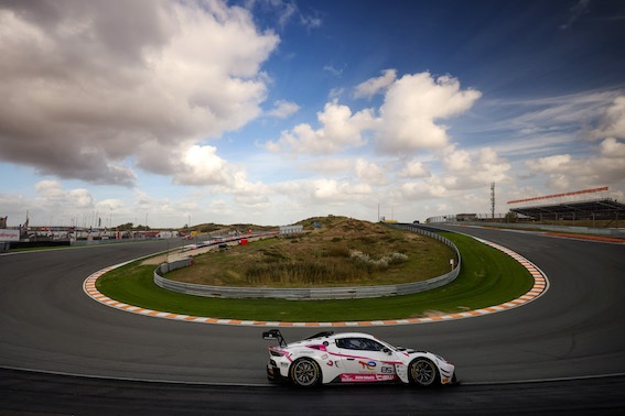 #85 - Iron Dames by SP Racing - Laura Van Den Hengel - Sarah Bovy - Maserati GT2