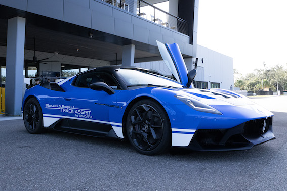 maserati-corse-presenta-l-innovativa-tecnologia-maserati-project-track-assist-by-as-car-i-al-motorsports-club-of-clubs-2026-a-tampa-in-florida2