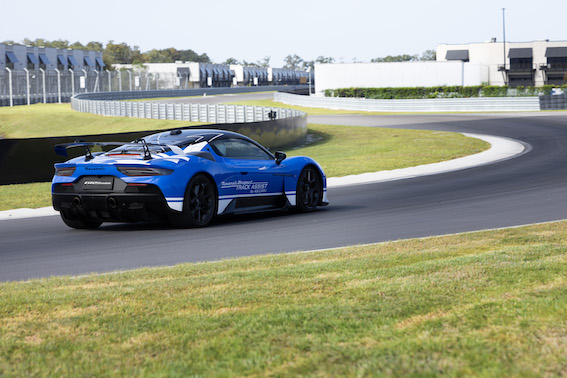 maserati-corse-presenta-l-innovativa-tecnologia-maserati-project-track-assist-by-as-car-i-al-motorsports-club-of-clubs-2026-a-tampa-in-florida3