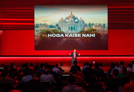 Universo_Ferrari_India_Media_Conference_01_fe6ca517-5f42-48ac-bcbb-571d355c28b4