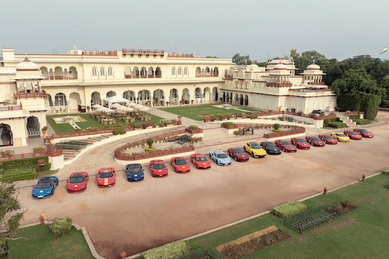 Universo_Ferrari_India_Tributo_to_Universo_96d88324-2811-4724-893b-57883da555fa