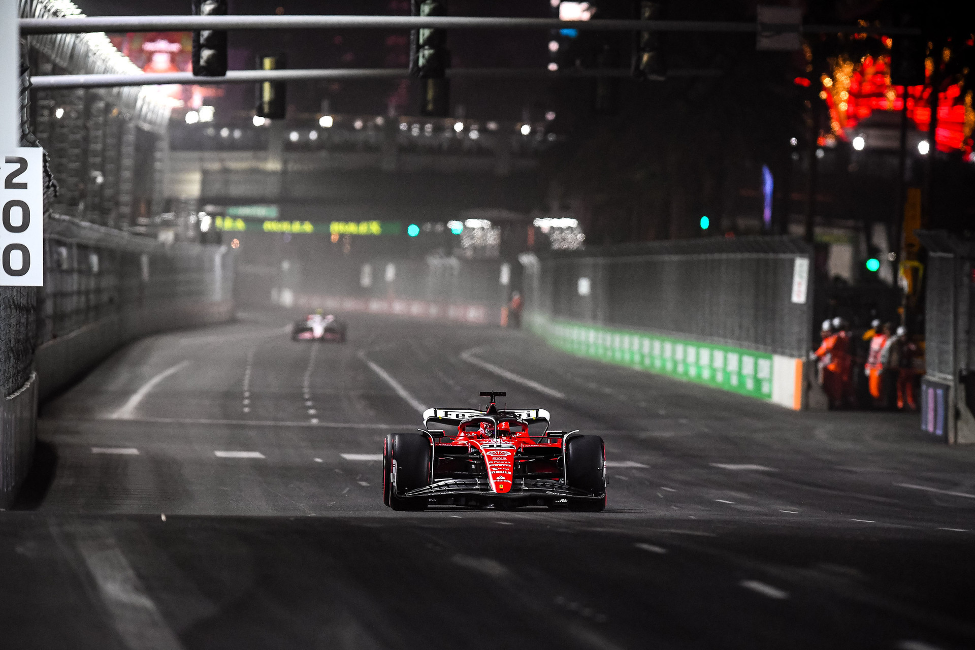 Gran Premio di Las Vegas – Prove libere 2: Charles e Carlos primo e secondo