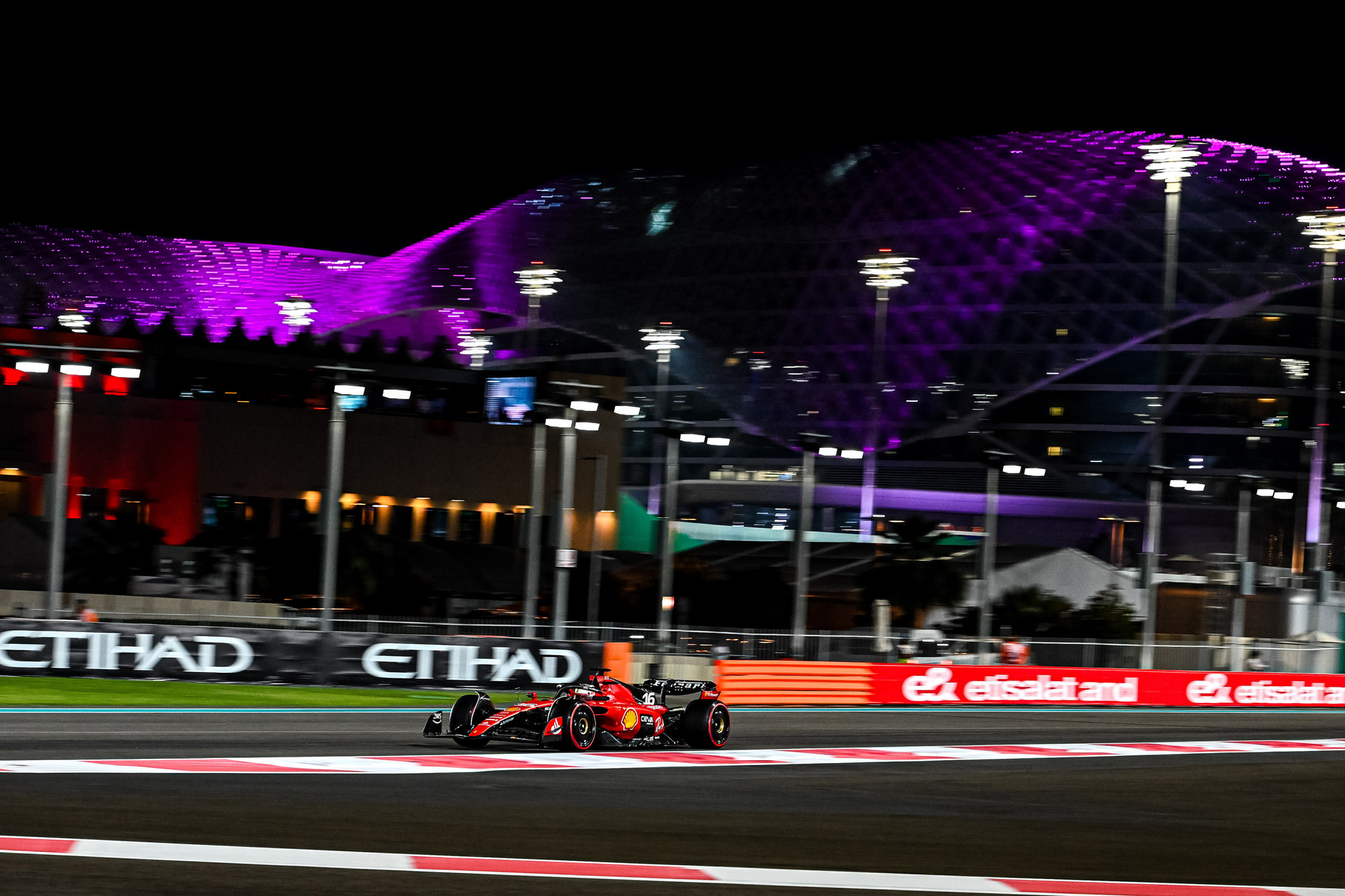 Gran Premio di Abu Dhabi – Qualifiche: Charles secondo, Carlos 16°