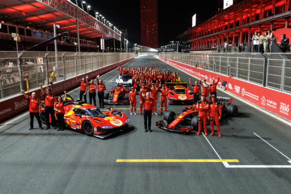 Pubblico e spettacolo al Ferrari Festival di Jeddah