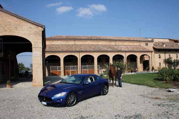 Test drive Maserati GranTurismo S Automatica (2009): cavalli di razza, ma sotto controllo