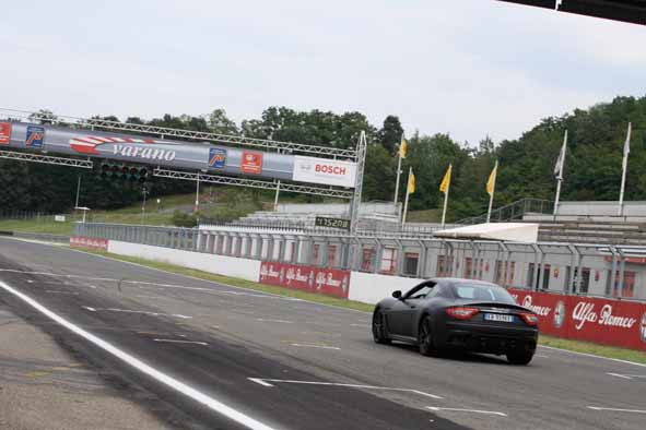 Test drive Maserati MC Stradale (2011): un colpo al cuore!