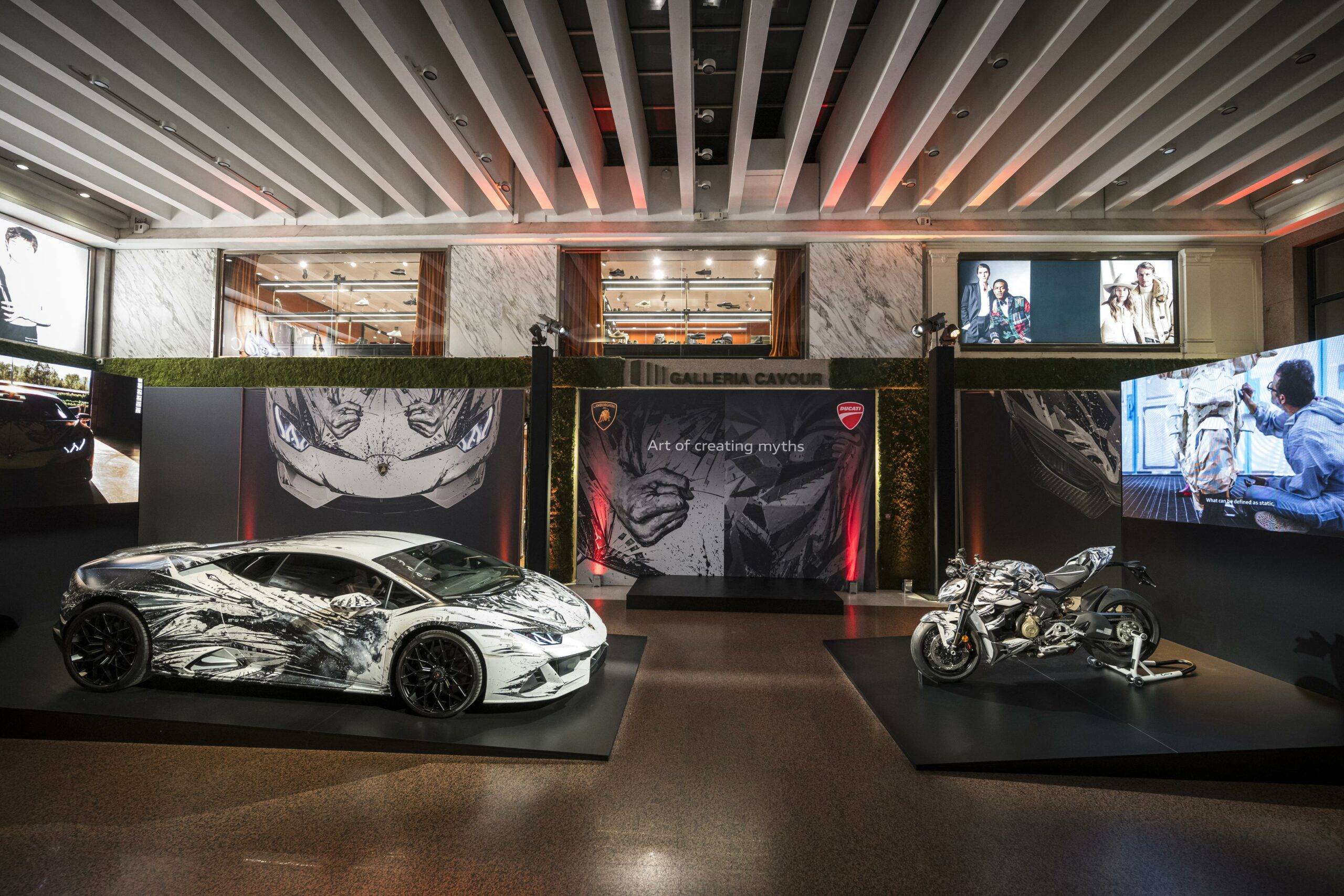 “Art of creating myths”: Automobili Lamborghini e Ducati insieme nel segno dell’arte di Paolo Troilo