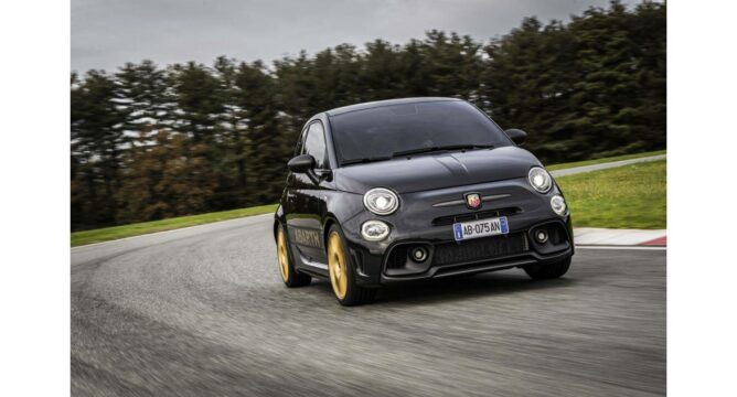 La gamma Abarth 595/695 vince il premio Best Cars di Auto Motor und Sport per l’ottava volta
