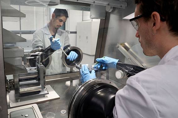 INAUGURATO E-CELLS LAB, IL LABORATORIO DI RICERCA IN AMBITO ELETTROCHIMICO PROMOSSO DA FERRARI IN COLLABORAZIONE CON L’UNIVERSITÀ DI BOLOGNA E NXP