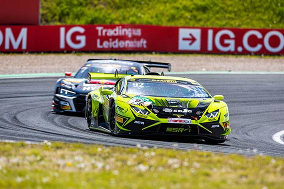 Lamborghini inaugura la stagione del DTM centrando una vittoria sulla pista di Oschersleben