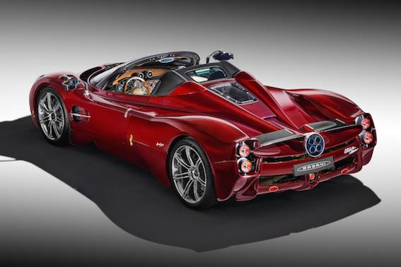 ATTO TERZO, SCENA DUE: PAGANI UTOPIA ROADSTER