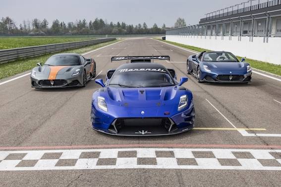 VIDEO Collection – La produzione della Maserati MC20 negli stabilimenti di Modena